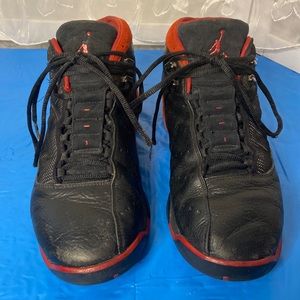 Vintage Deadstock Jordan 12.5 Team Size 10.5 black/red
